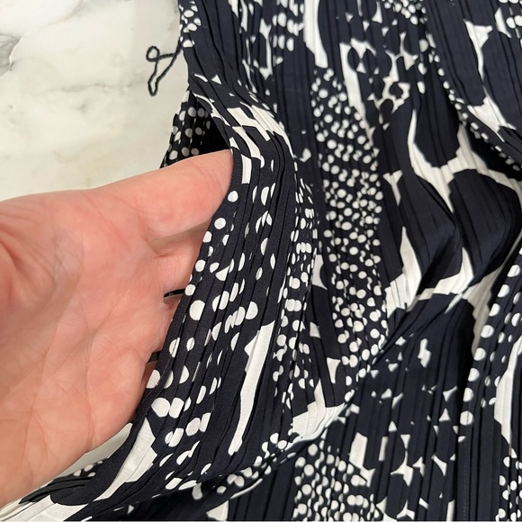 Chico's Travelers Textured Crinkle Trench Cardigan Jacket Blue White $118 - Picture 5 of 10